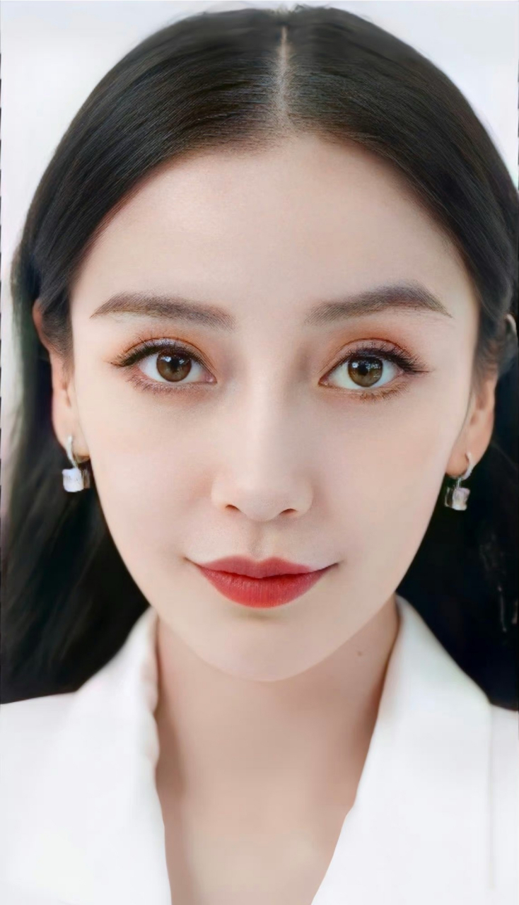 怼脸拍杨颖,这状态怎么样?