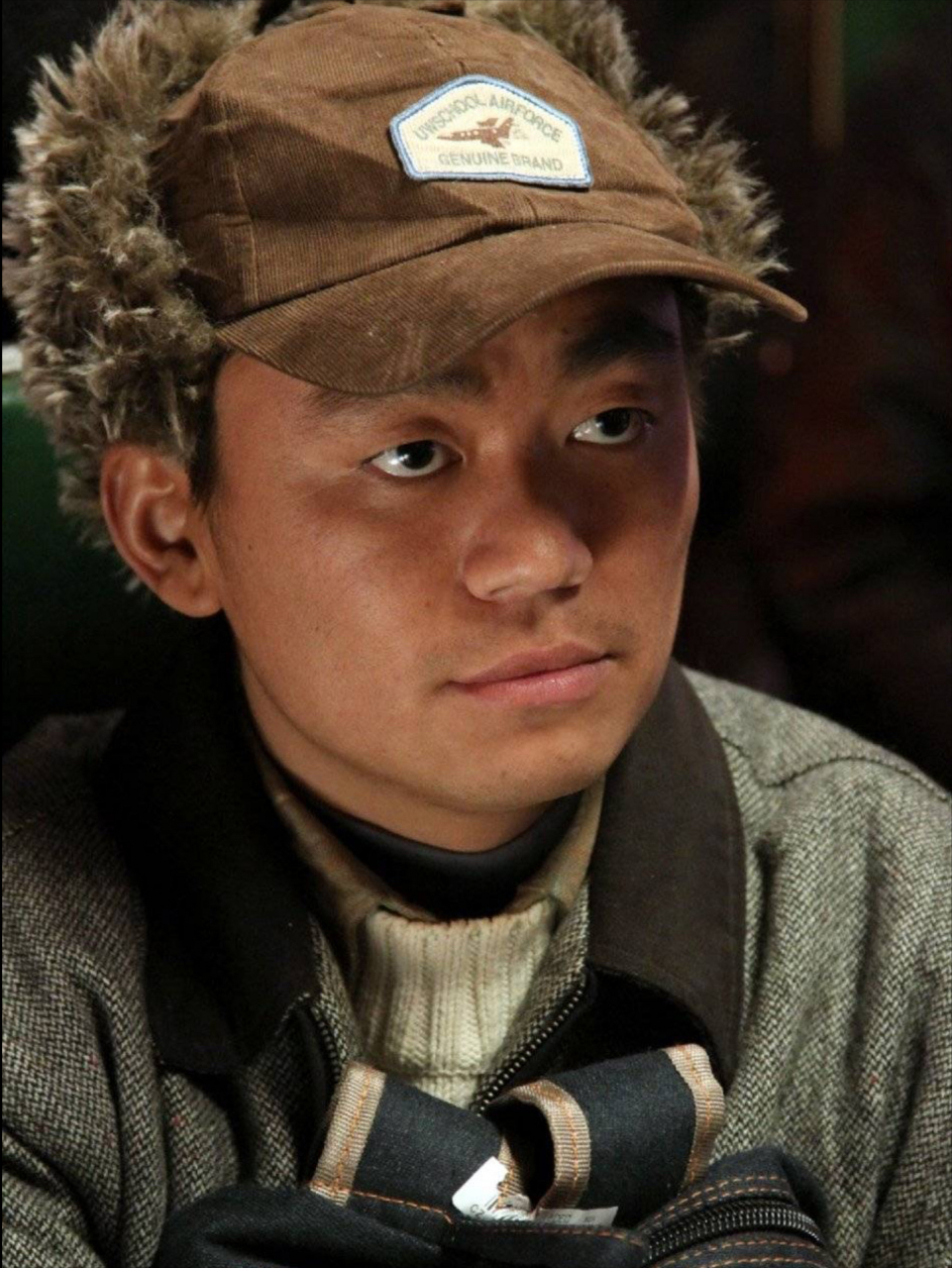 面对河北的水灾,王宝强并未像其他明星一样直接捐款