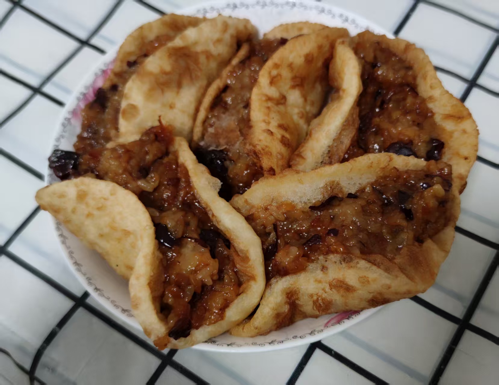 以前,交通不便,粽叶糯米,来之不易,甘肃鲜见粽子