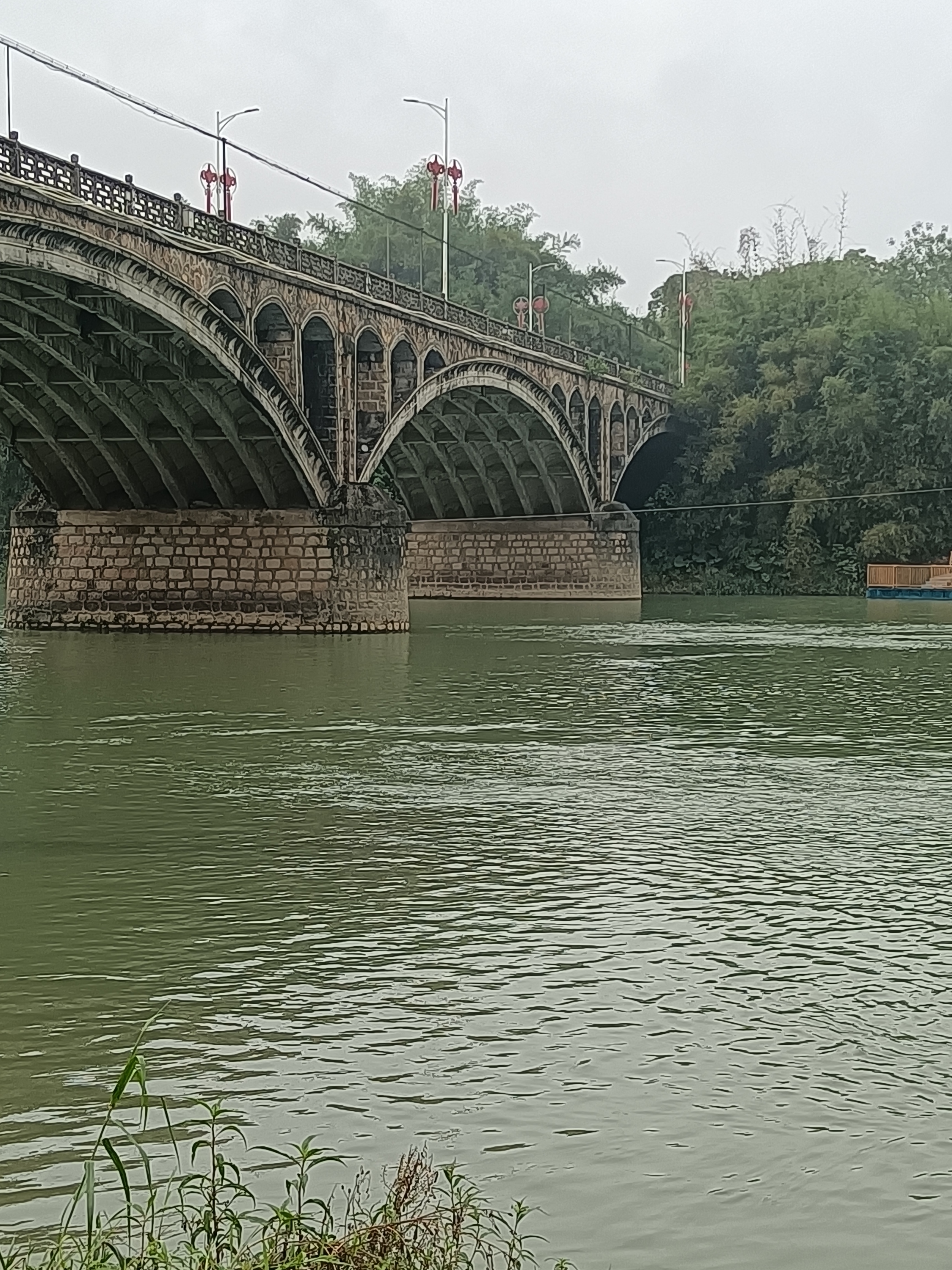 沙迳邀您来观光 江柏友 一河两岸水流长,叠嶂群峰野郁