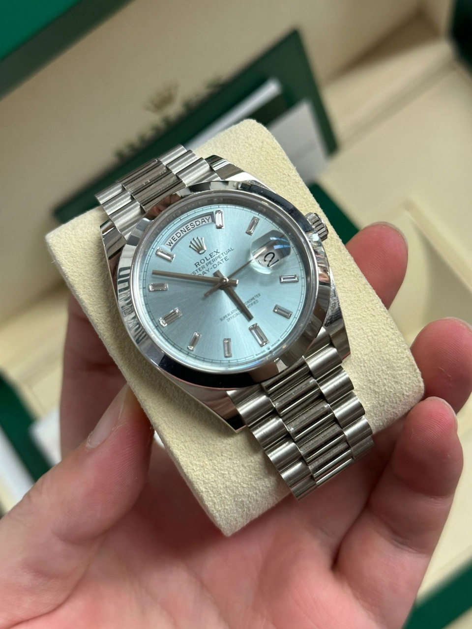 劳力士冰蓝dd 228206铂金钻刻 pt950铂金光圈,依然非常漂亮!