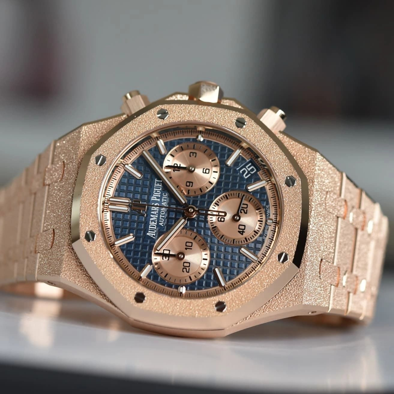 大哥的皇家橡树爱彼霜金26239or霸气且优雅!