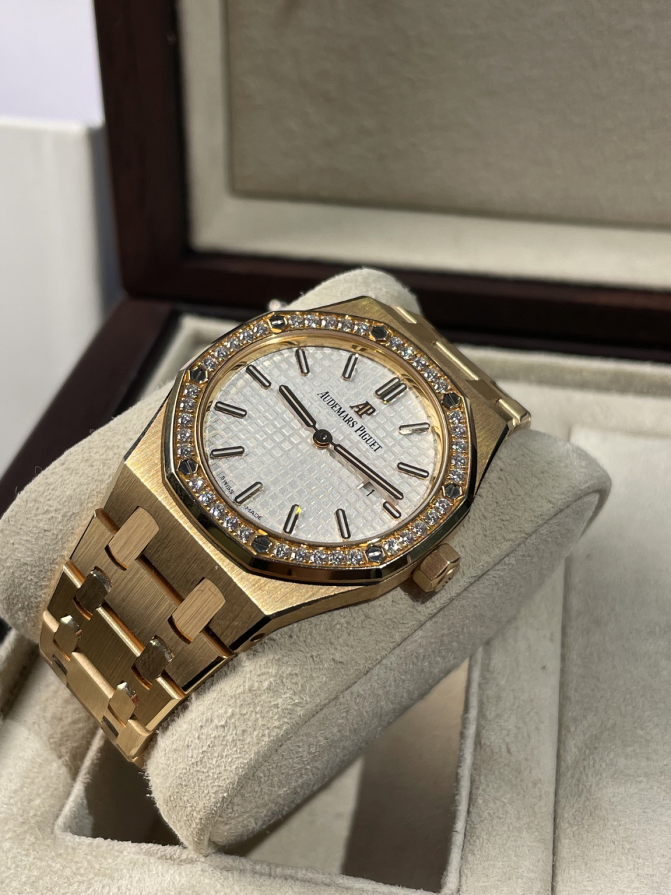 爱彼女表67651or,石英女表,还不用每天上链,对于不看时间的小姐姐老说