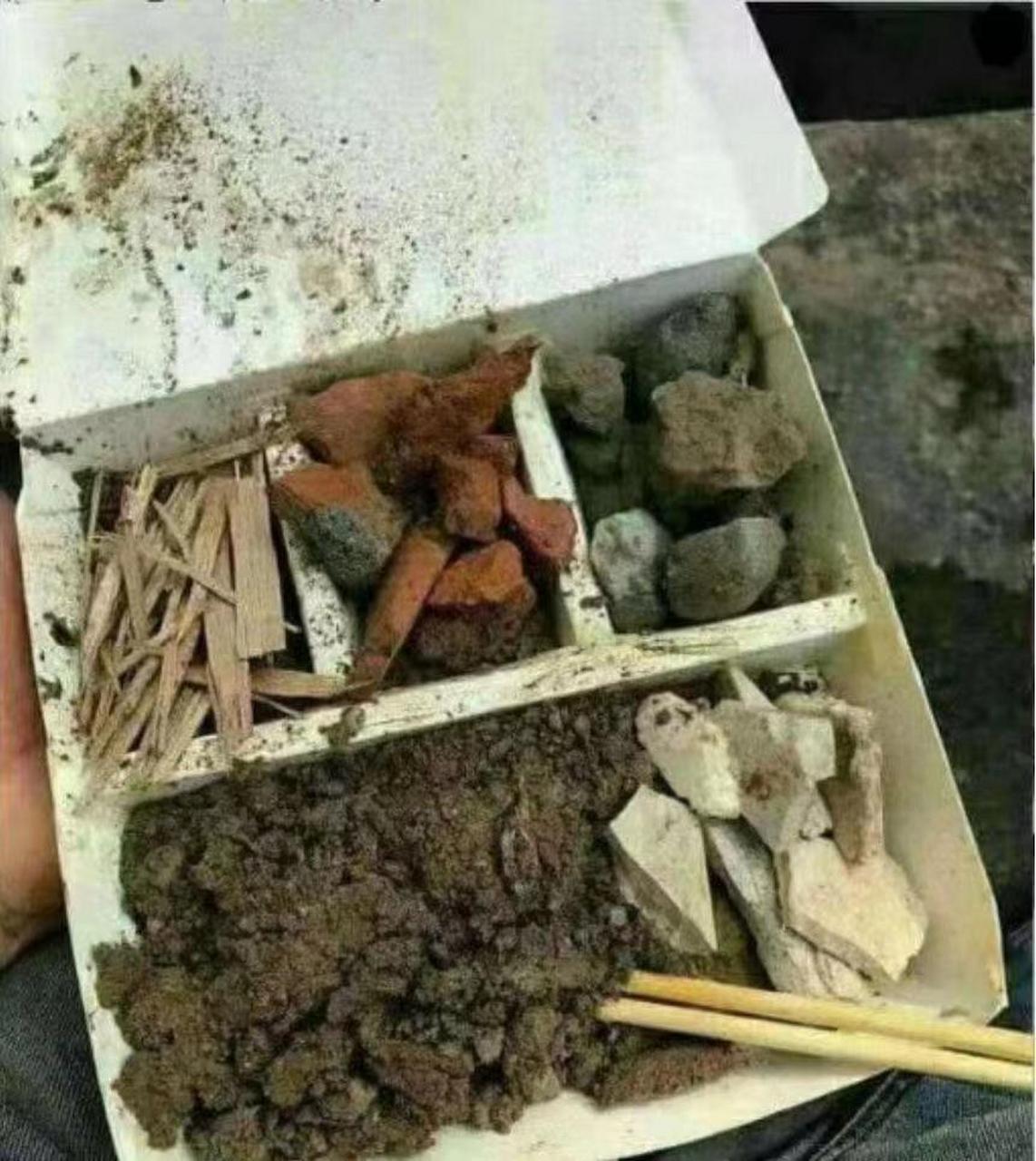 发工资了,完全不够用.怎么撑到下个月底?#趣图搞笑