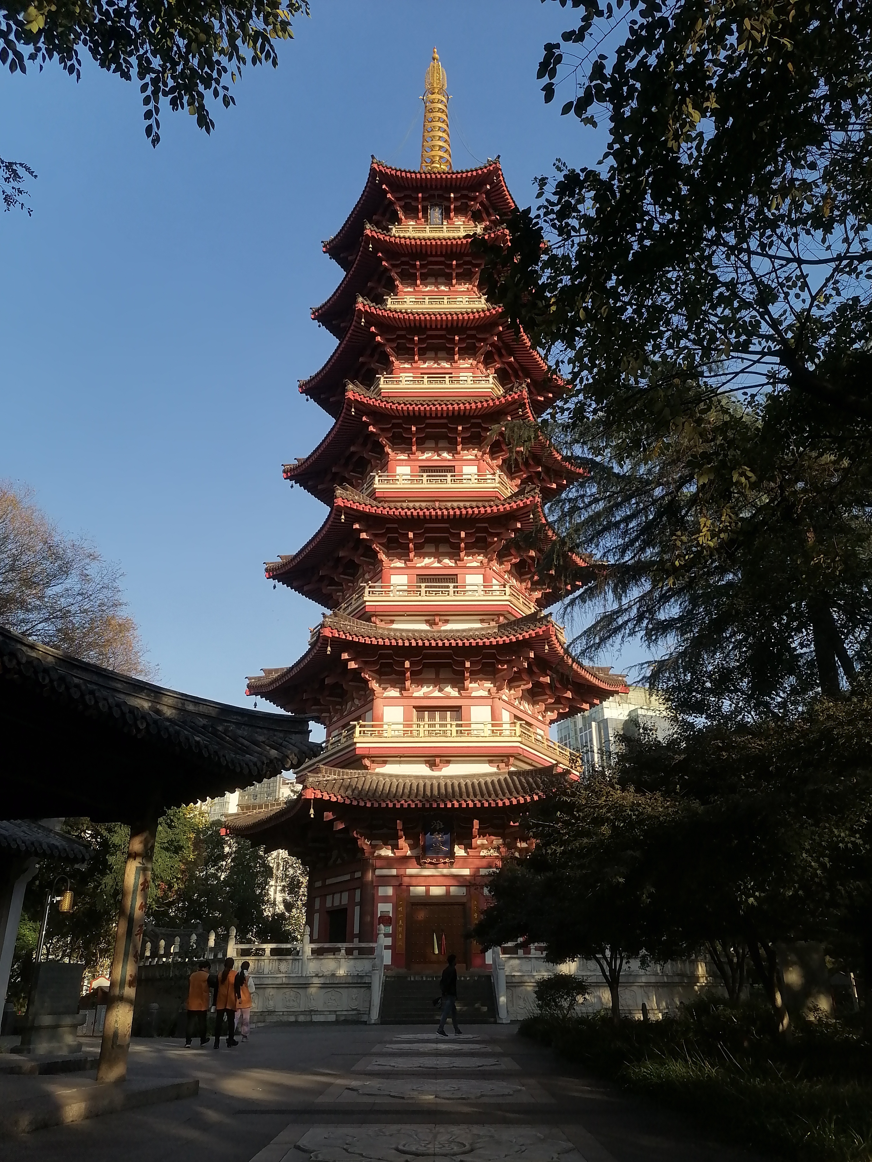 温州五马街中山公园雕塑,中山纪念堂,妙果寺净光塔.