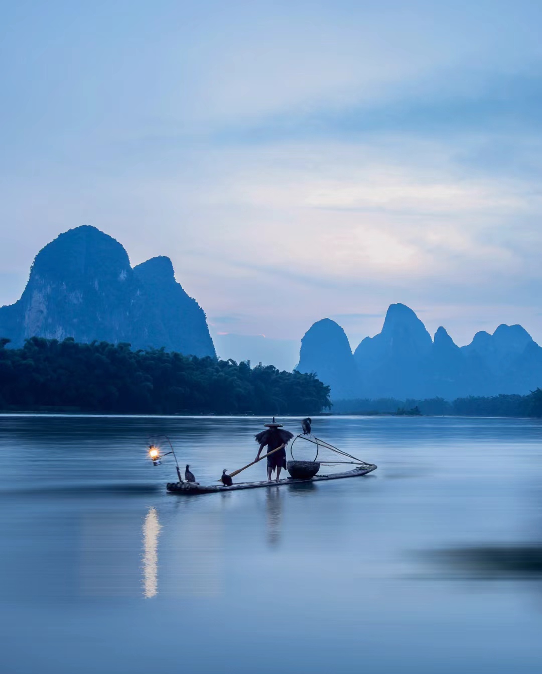 "桂林山水":文人墨客的素材  桂林,一个位于中国广西壮族自治区的美丽