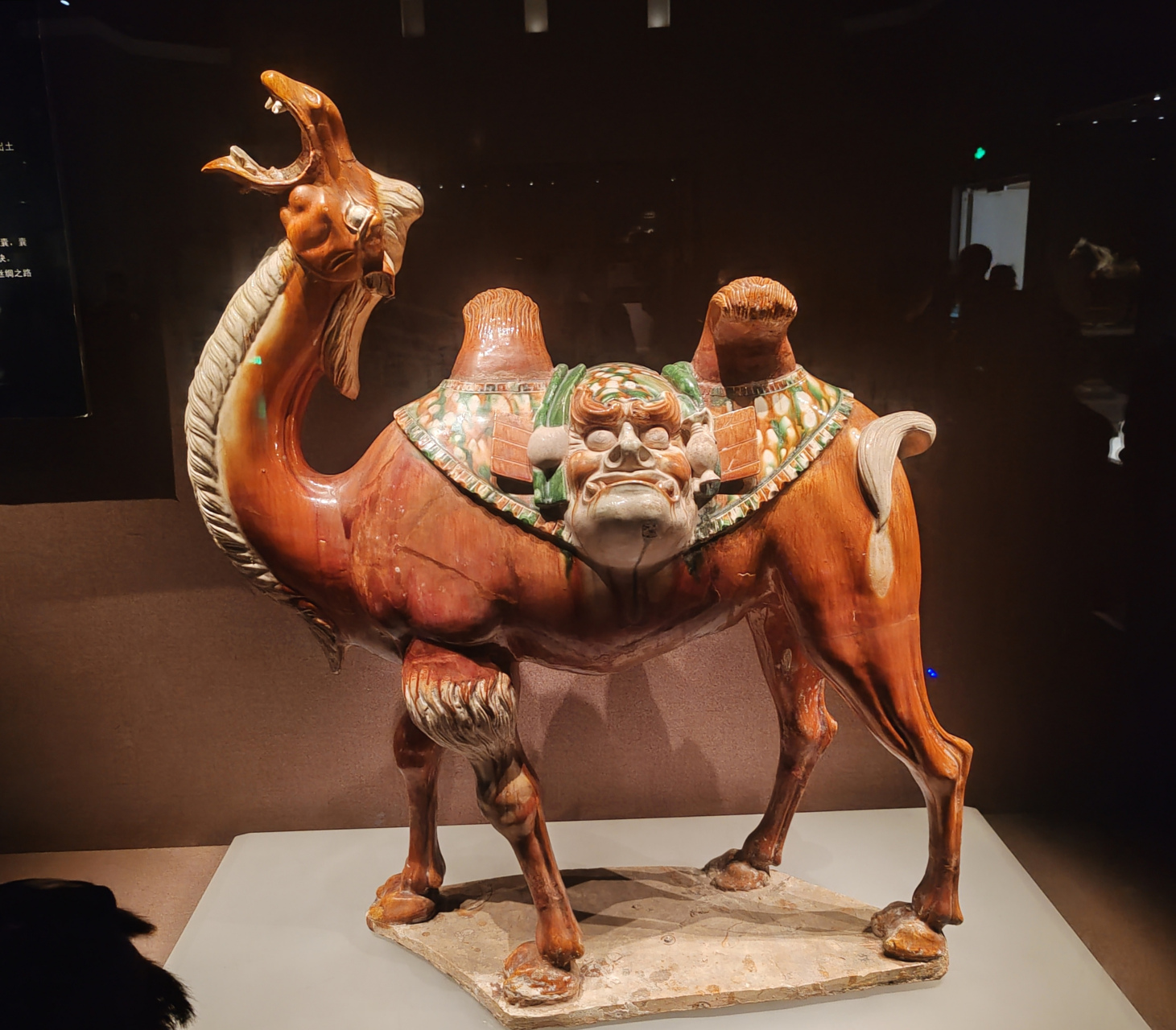 洛阳博物馆藏隋唐三彩人物,马,骆驼