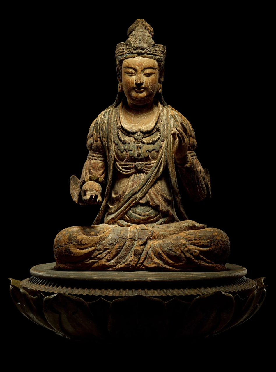 佛教文化# 辽代加彩木雕观世音菩萨坐像