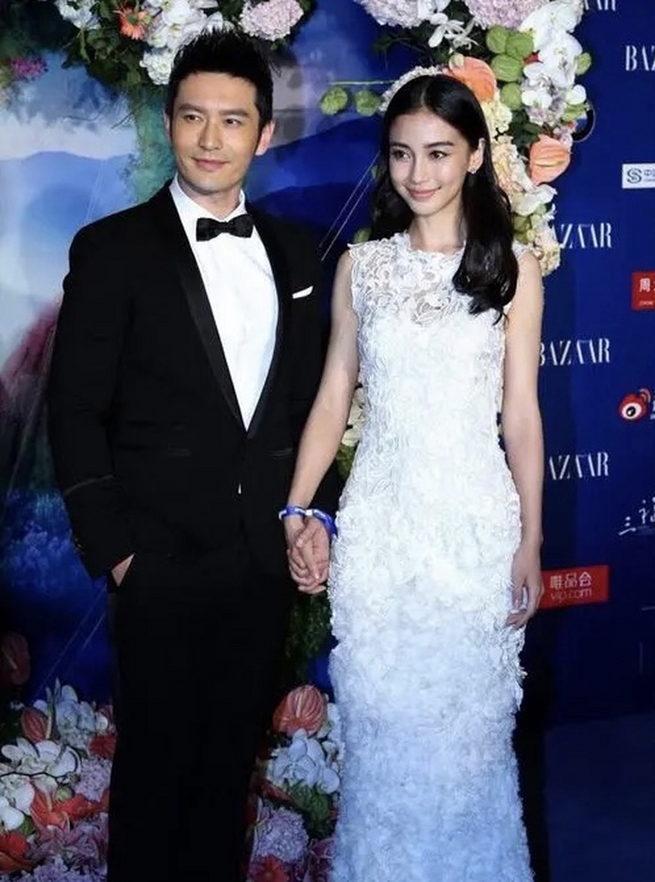 黄晓明和angelababy的蜡像,不能说一模一样,只能说毫无关系啊[嘻嘻]