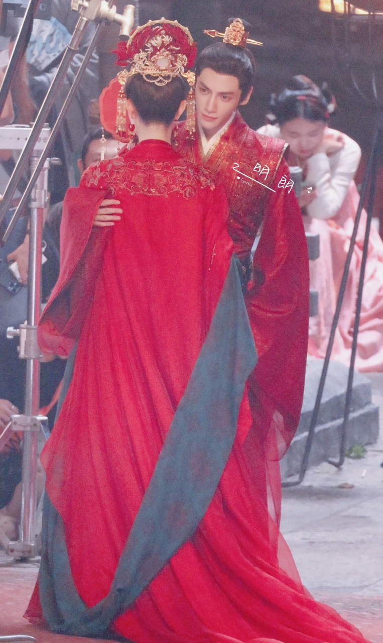 罗云熙新戏颜心记拍摄路透.