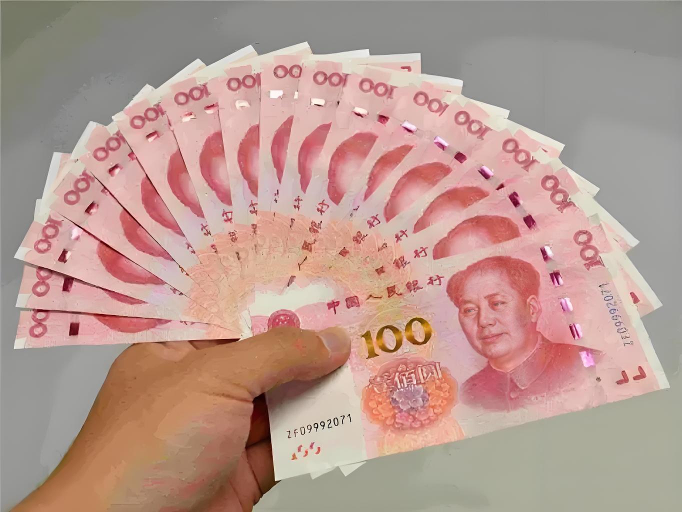 二叔借了我们家10万一直没还,昨天又给我爸打电话