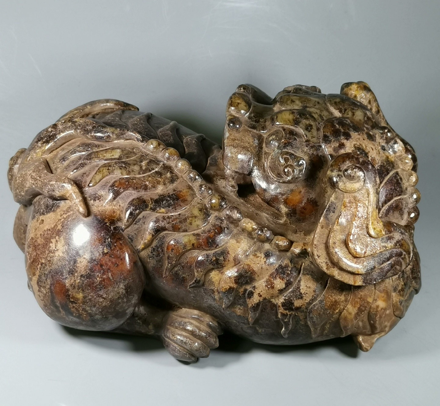 古玉瑞兽,沁色玉麒麟摆件