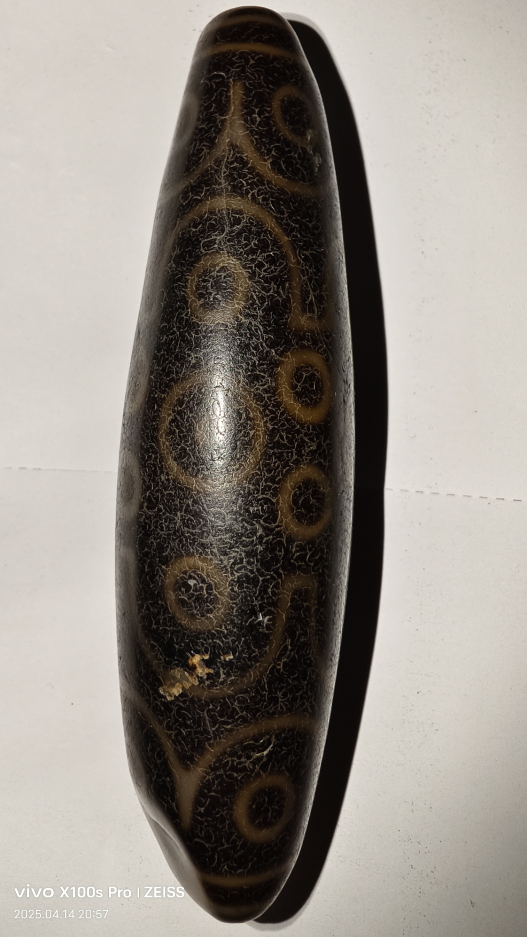 藏传玛瑙特殊图腾多眼天珠供珠