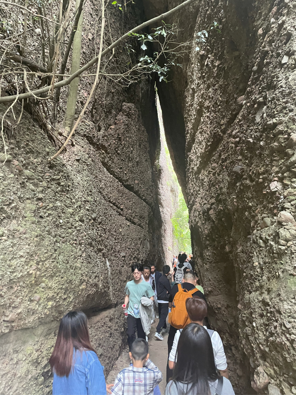 天          ——南木子 千里剑阁一线天