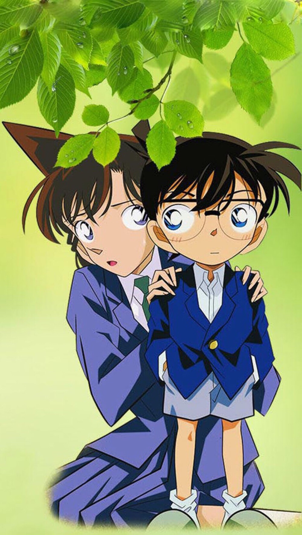 柯南不管什么时候都叫灰原哀叫灰原,叫毛利兰则是叫小兰,兰