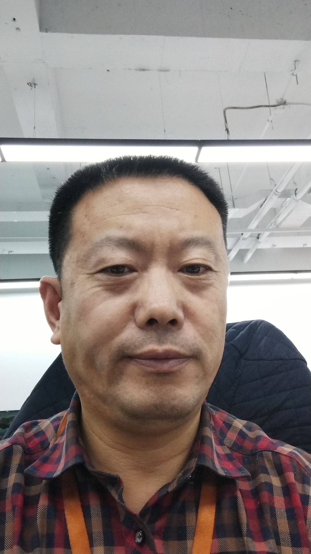 我觉得眼睛小的人有点龌龊的感觉, 可是,我记得我小时候在鞍山七岭子