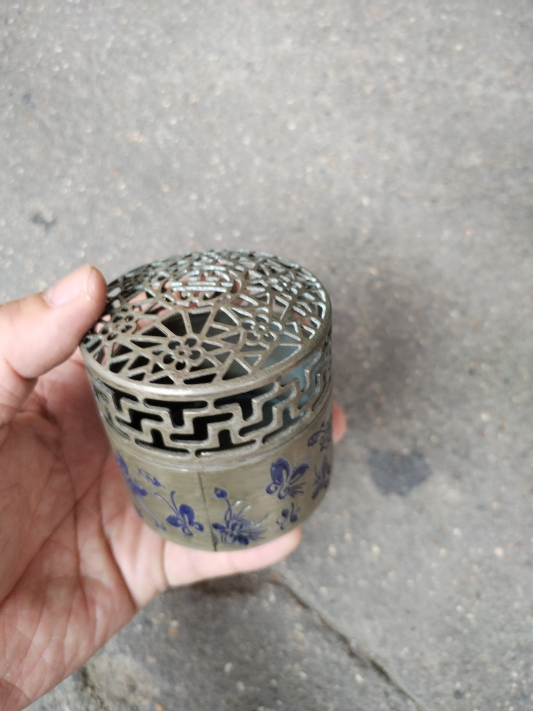 民国白铜珐琅漆彩熏香,东西白铜民国大开门