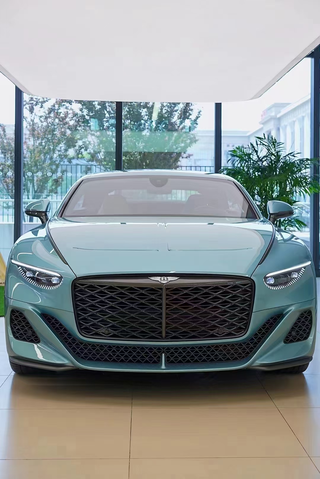 宾利batur 双门旗舰版跑车