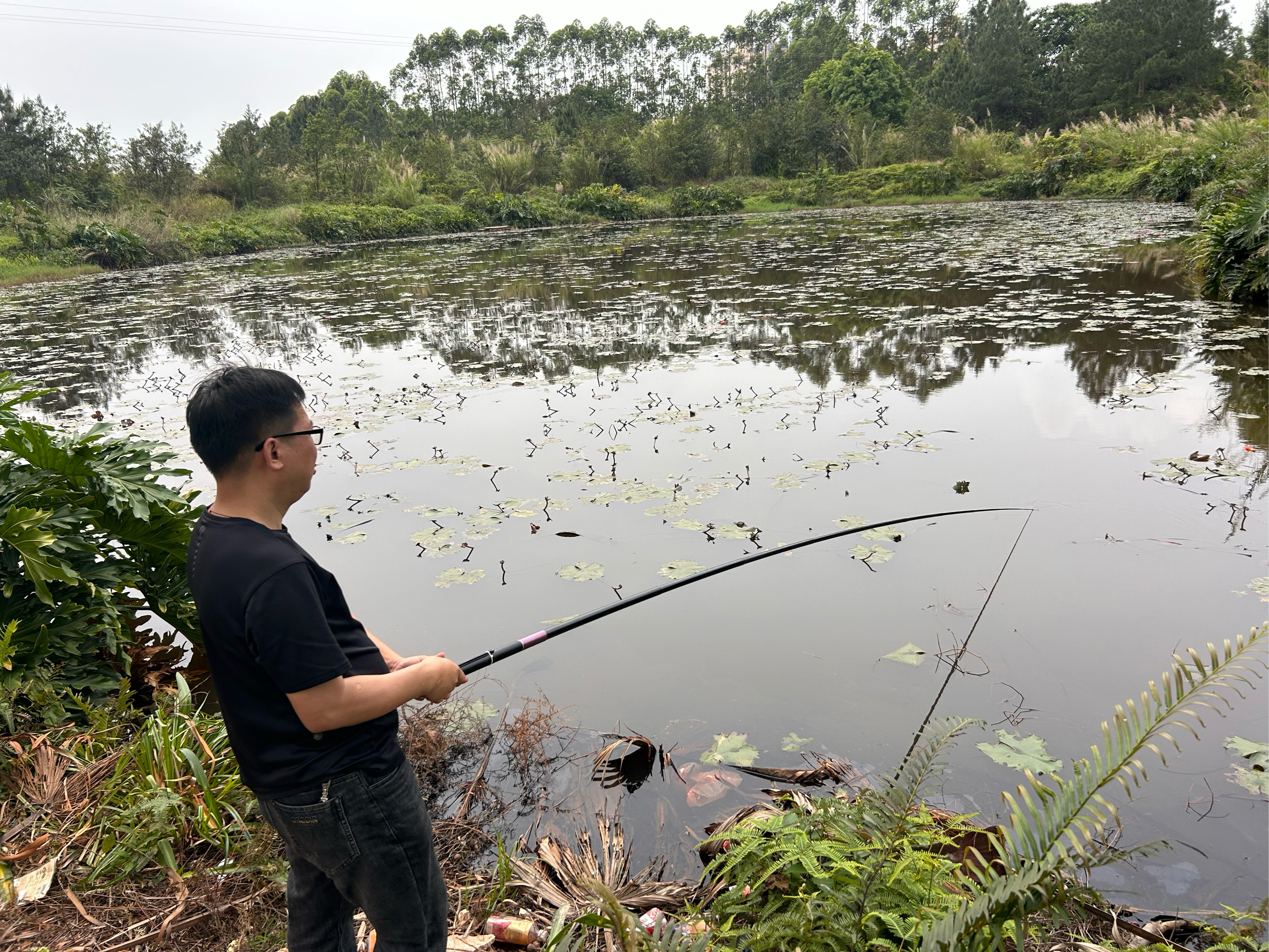 乌川湖钓鱼图片