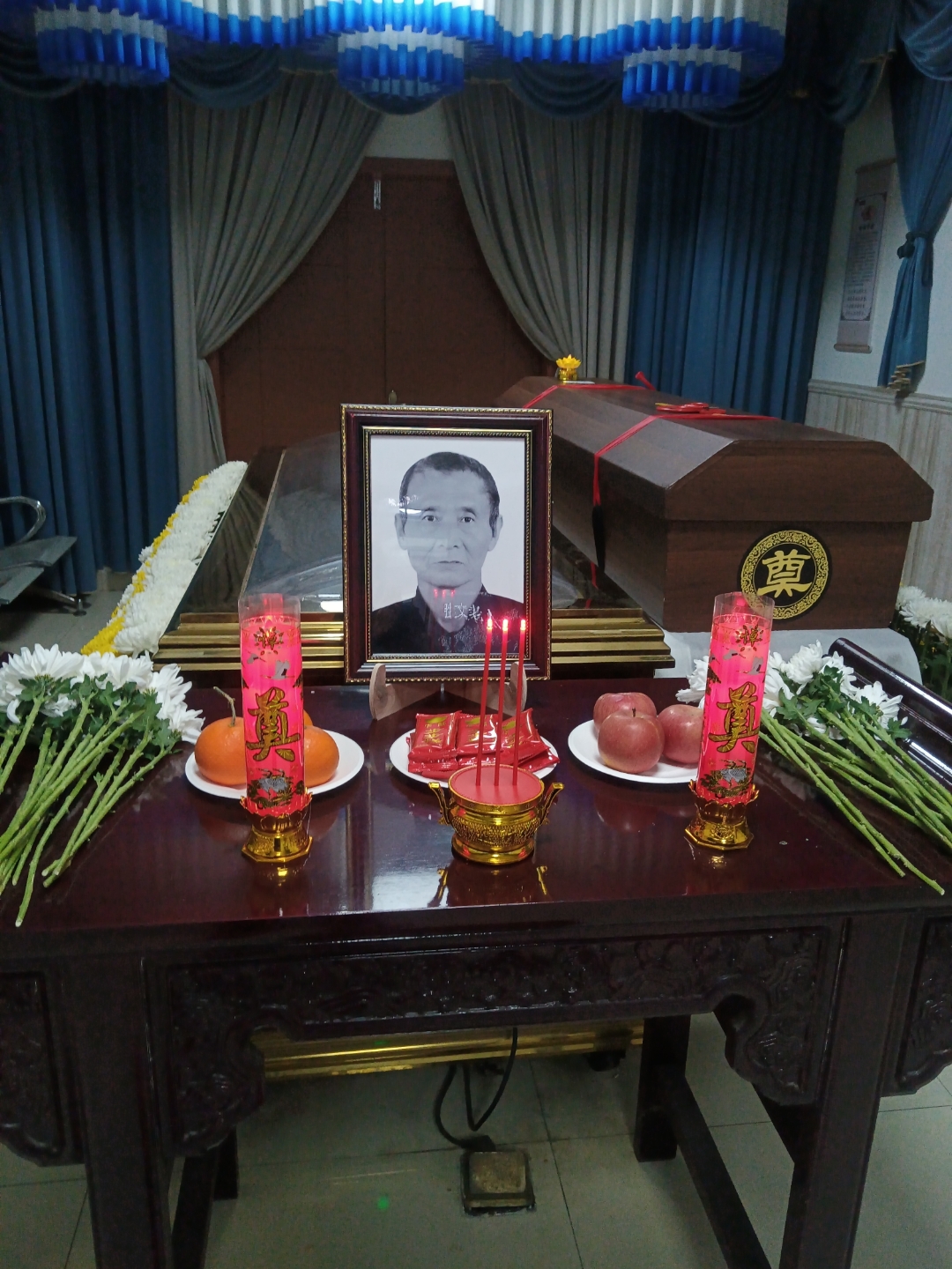 还是做李连杰的灵堂照片龙南谢朗明去世爸爸死了父亲去世普宁陈两武