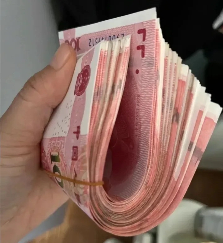 钱包现金图片真实图片