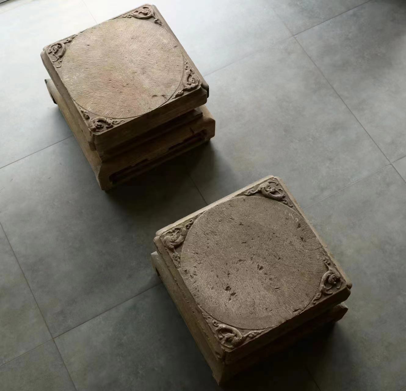 明末清初  官作四方石墩 尺寸:见方55,通高63,不