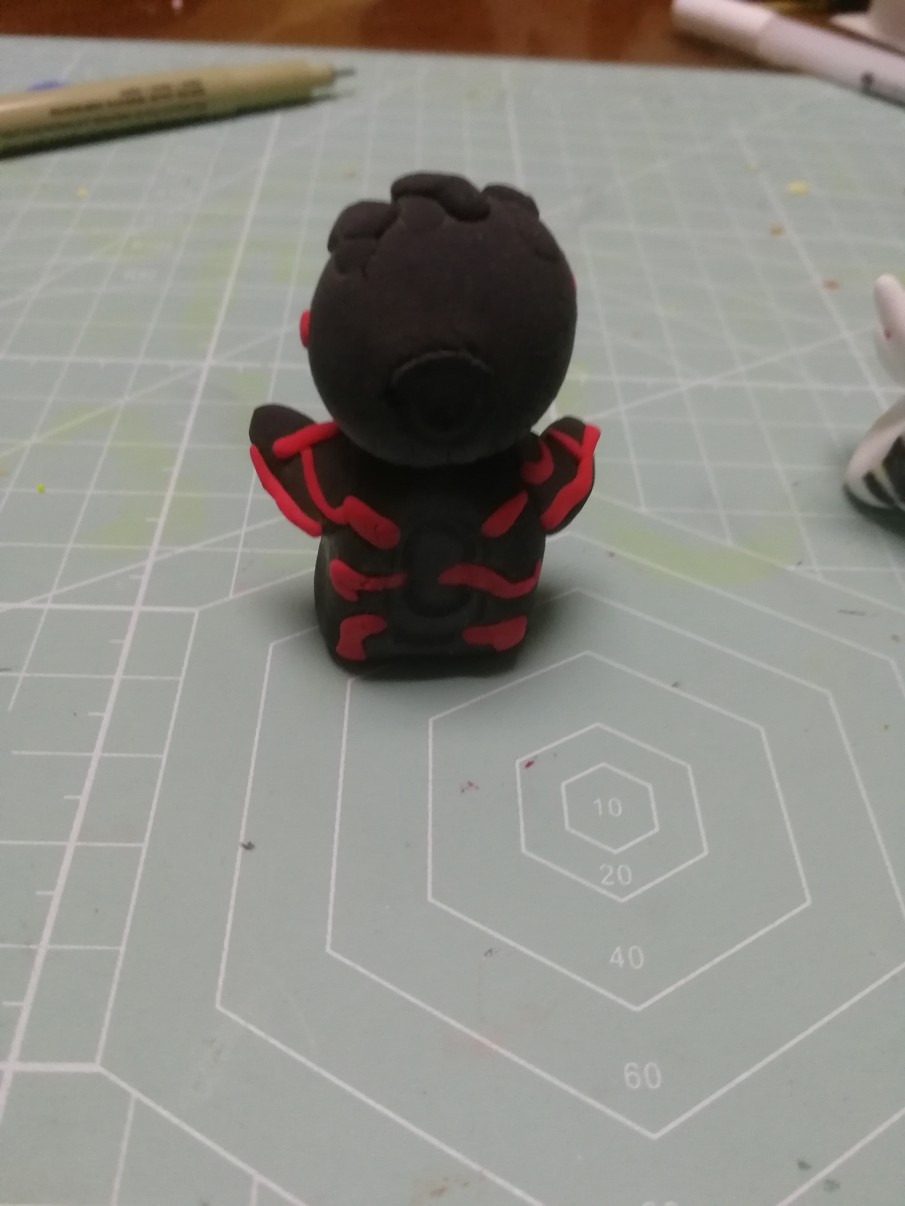 诺亚的图片与涂黑笔,黑暗扎基背面