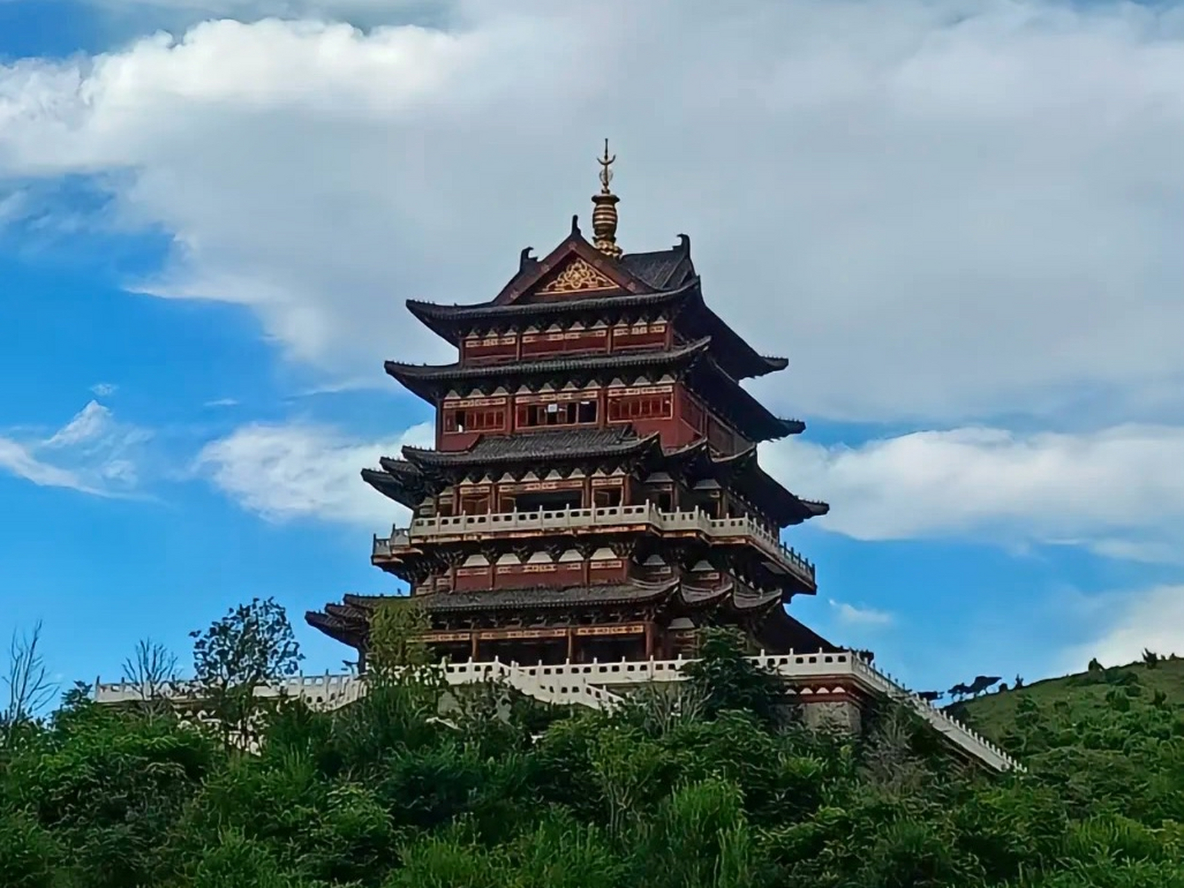 必去的夏日出游目的地#青龙山景区位于河北省滦州市