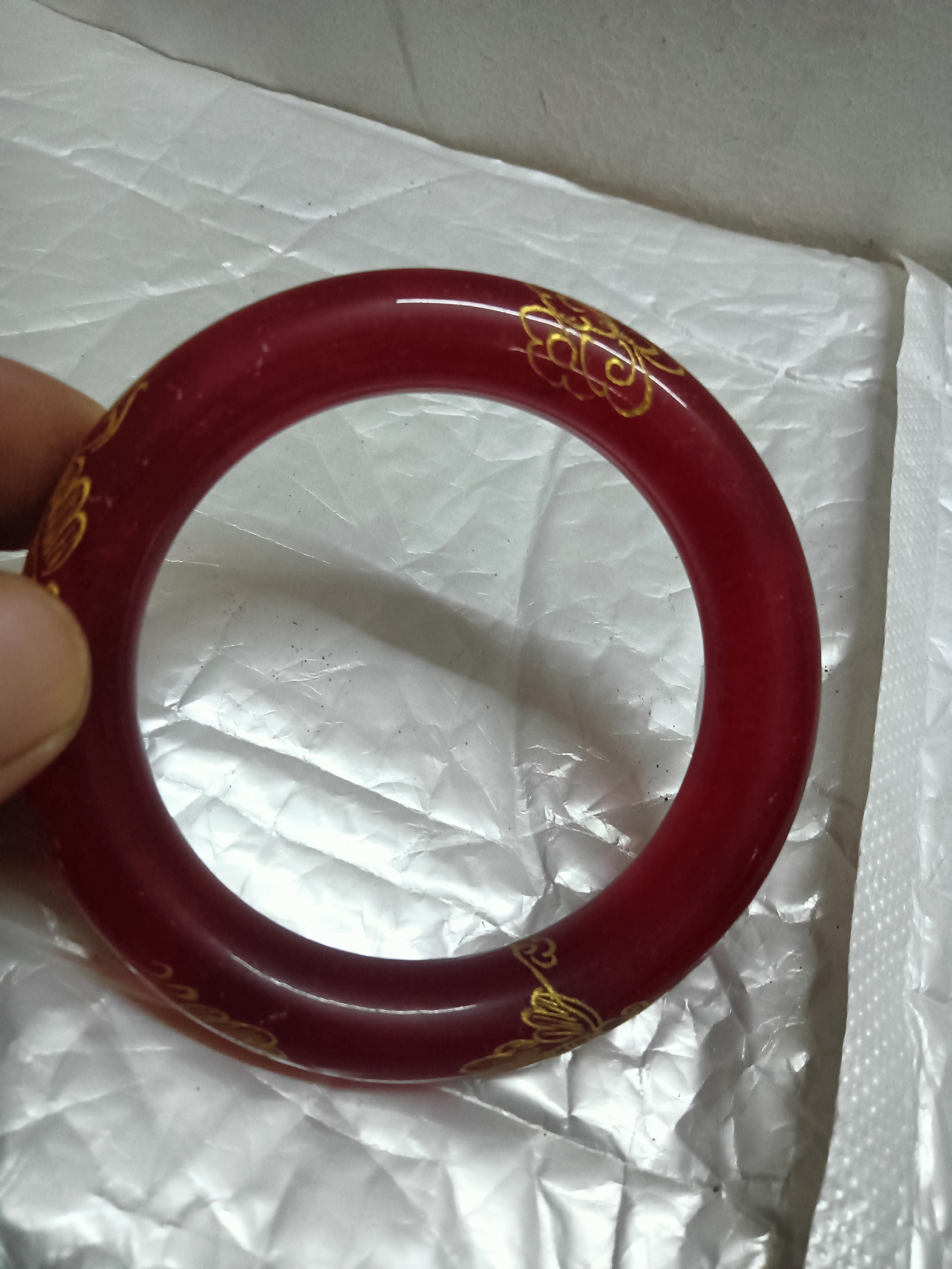 清代红翡翠手镯一个口行在58左右,要价15万,贵吗?