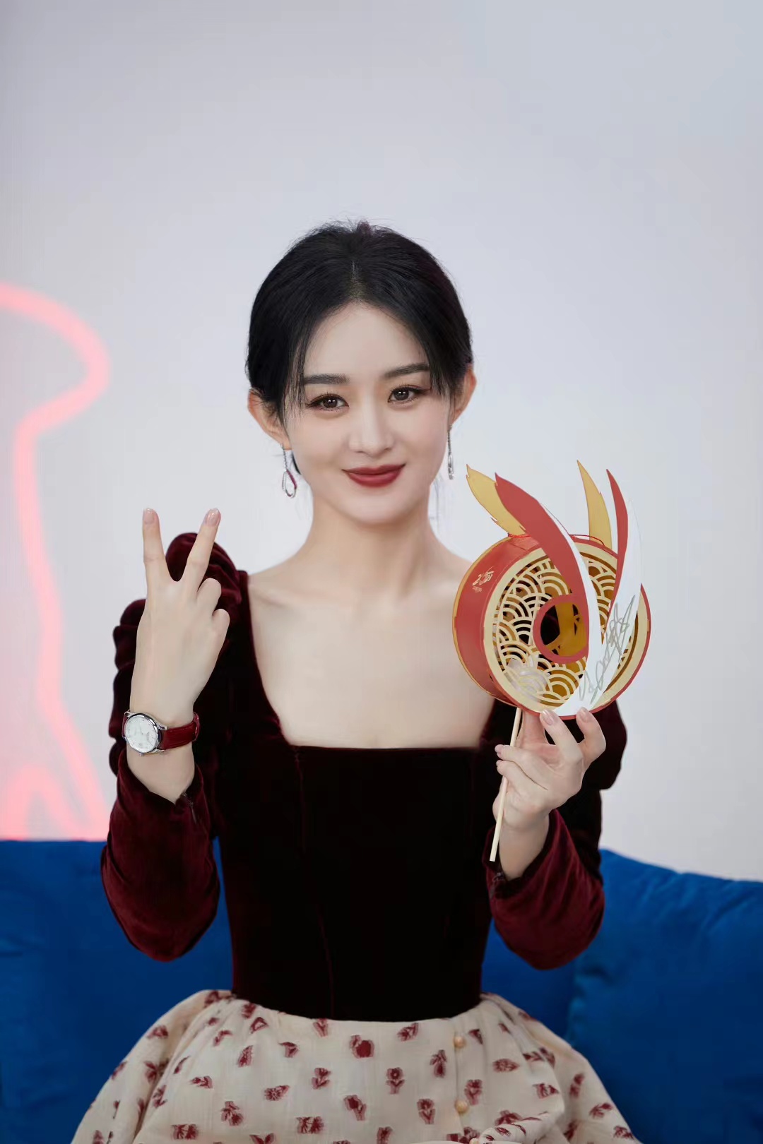 金晨跟李一桐她倆咖位差不多,都是s级剧比较喜欢用的二番女主,单独