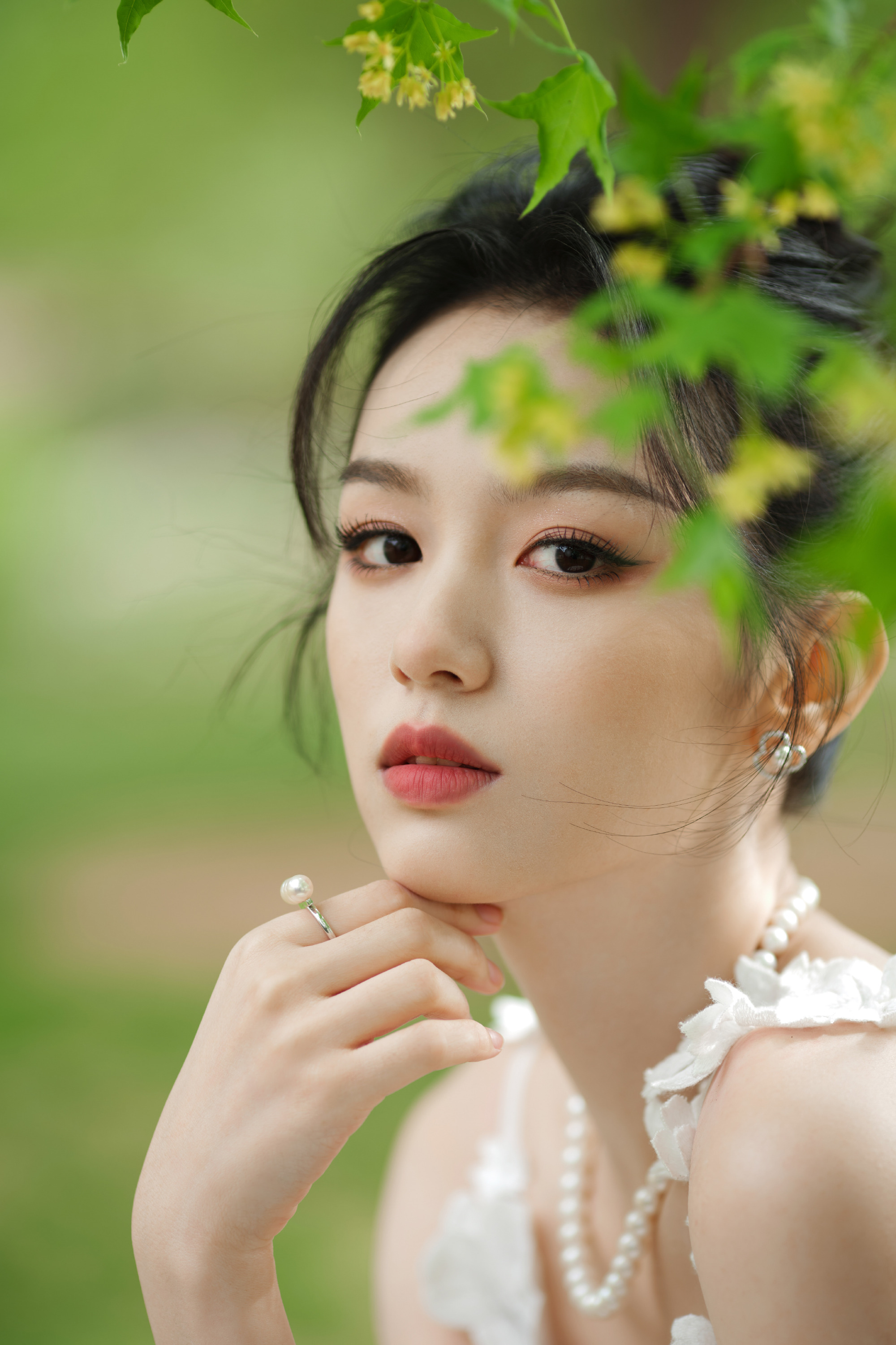 美女明星"周也"性感写真