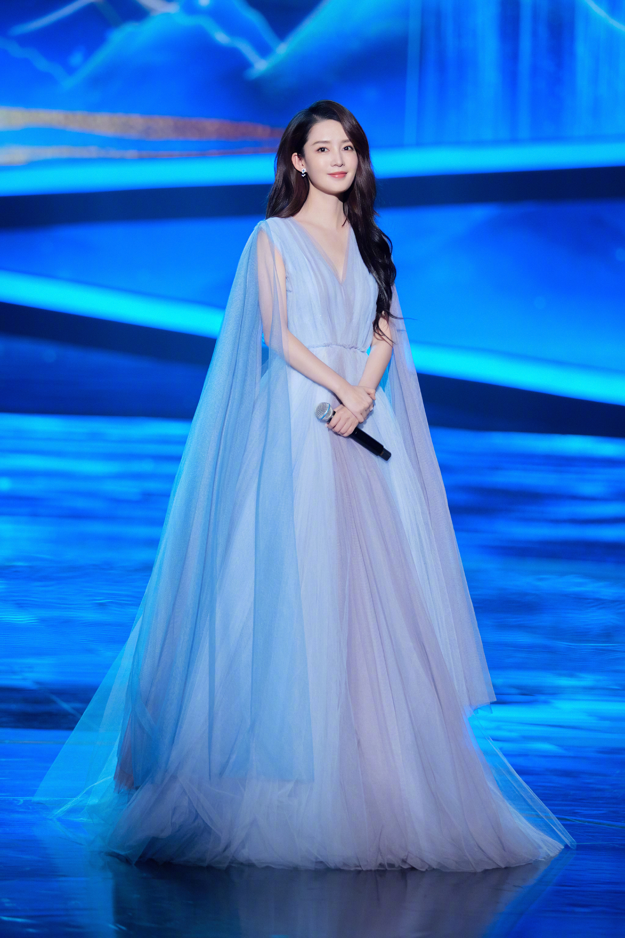 李沁#蓝紫色仙女纱裙写真