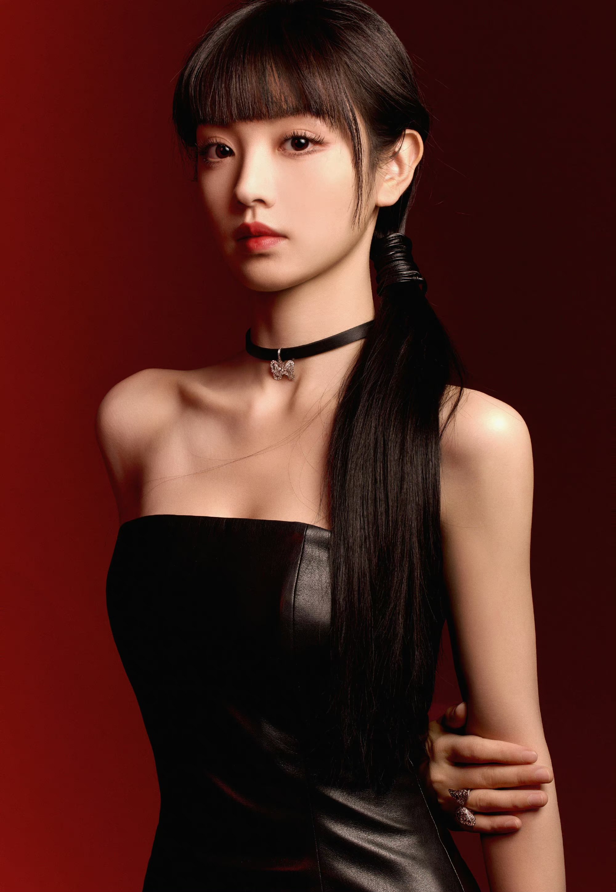 田曦薇# 唯美写真集#田曦薇#黑色抹胸皮裙