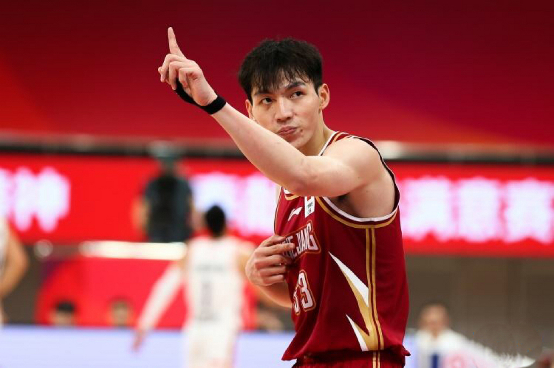 全是失误,季后赛真的比拼的是细节,浙江两个首发得分挂蛋,吴前也拉胯