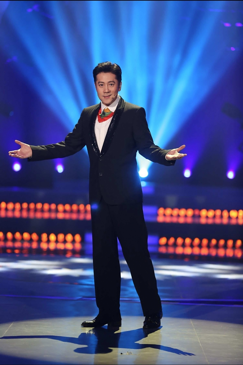 蔡国庆# 蔡国庆的《365个祝福》是一首充满温馨和祝福的歌曲,移其