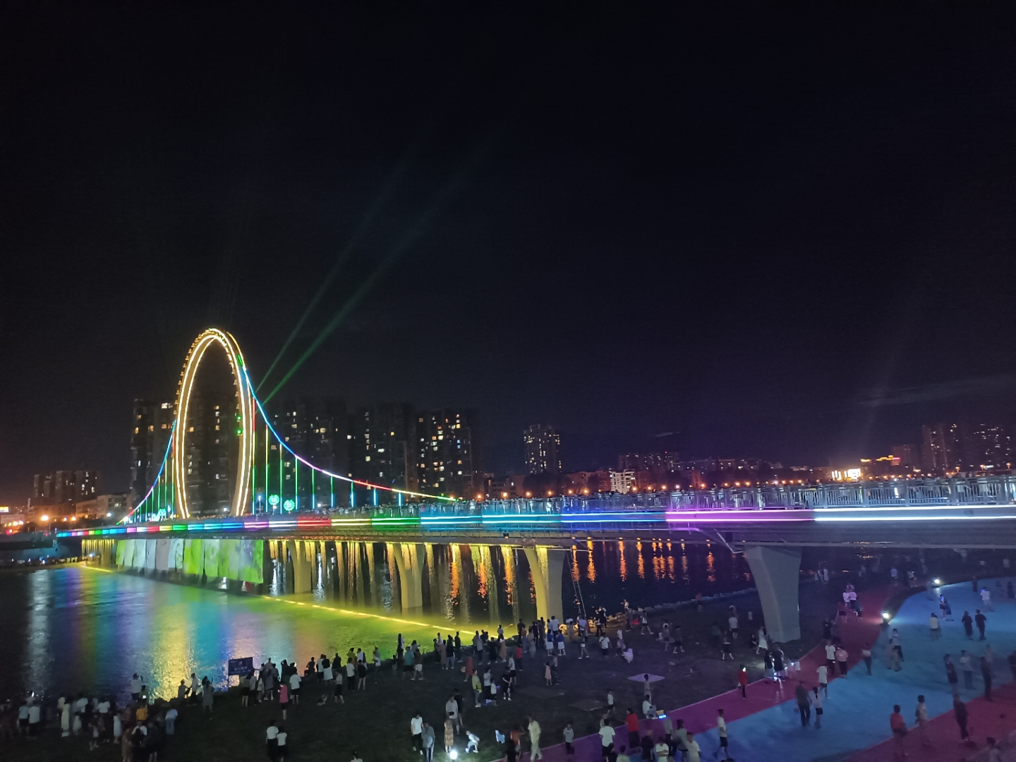 四川江油市,李白故里,夜色多美好!