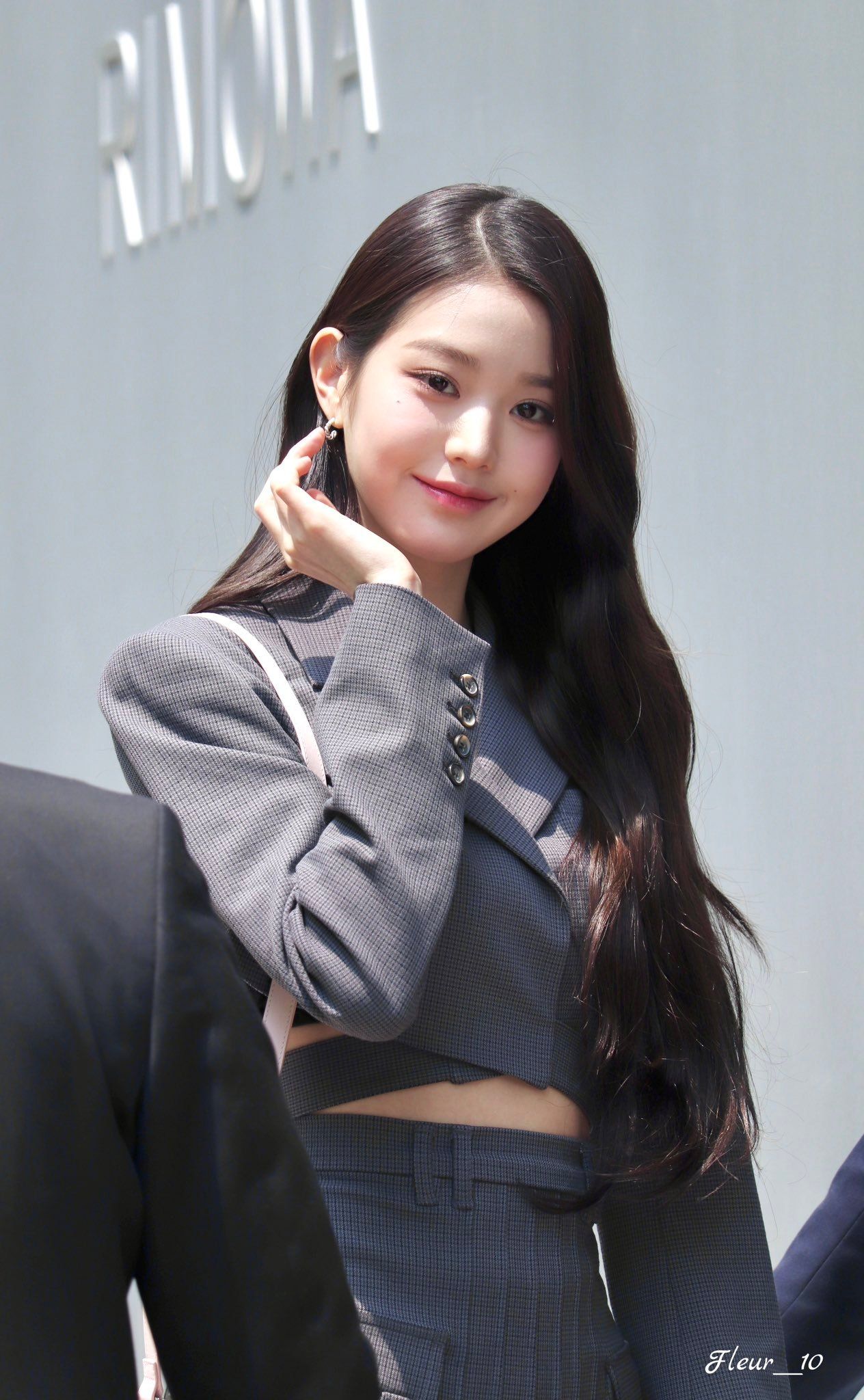 张员瑛的头像加壁纸#动态连更挑战