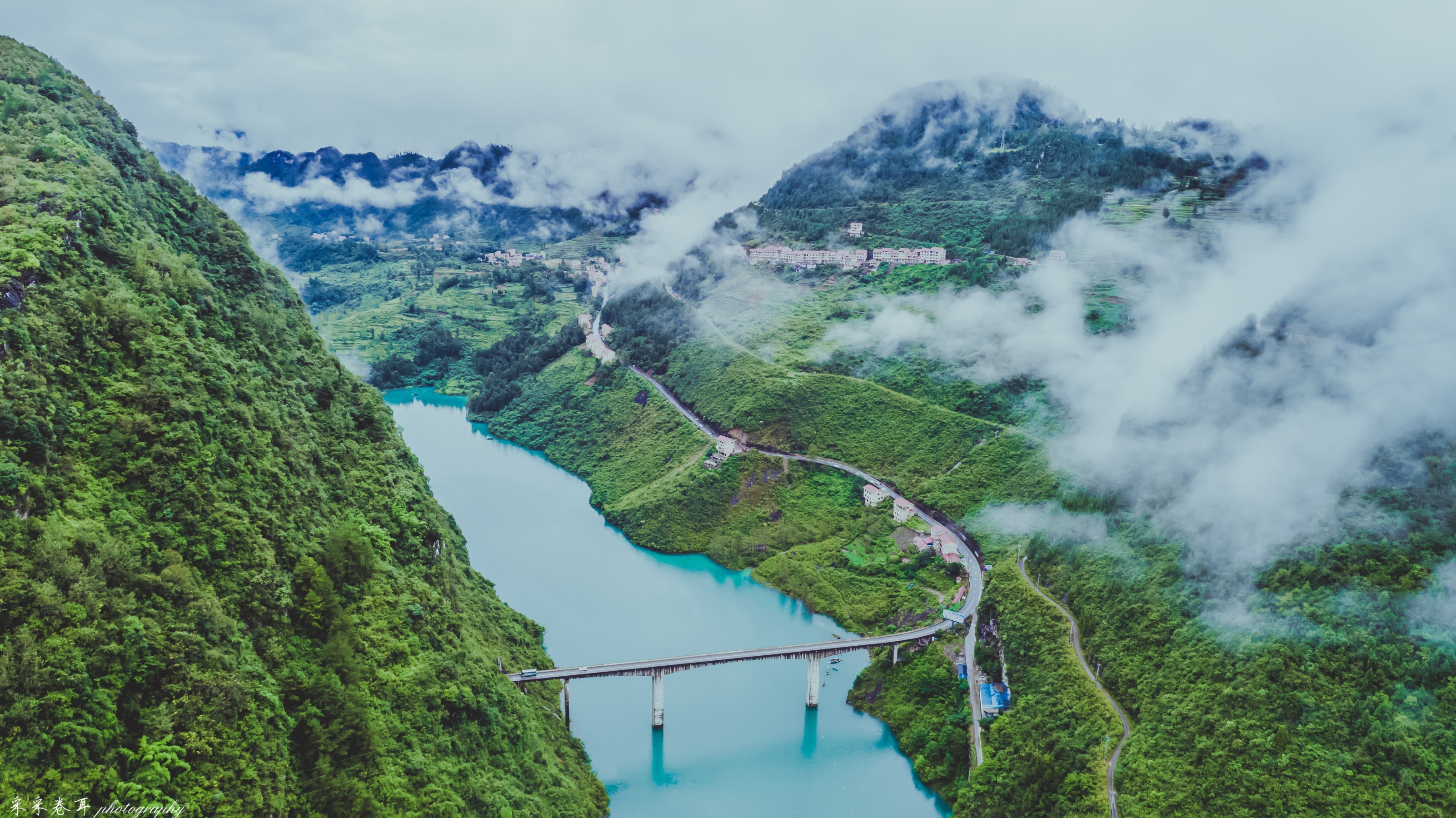 阿蓬江风景区图片