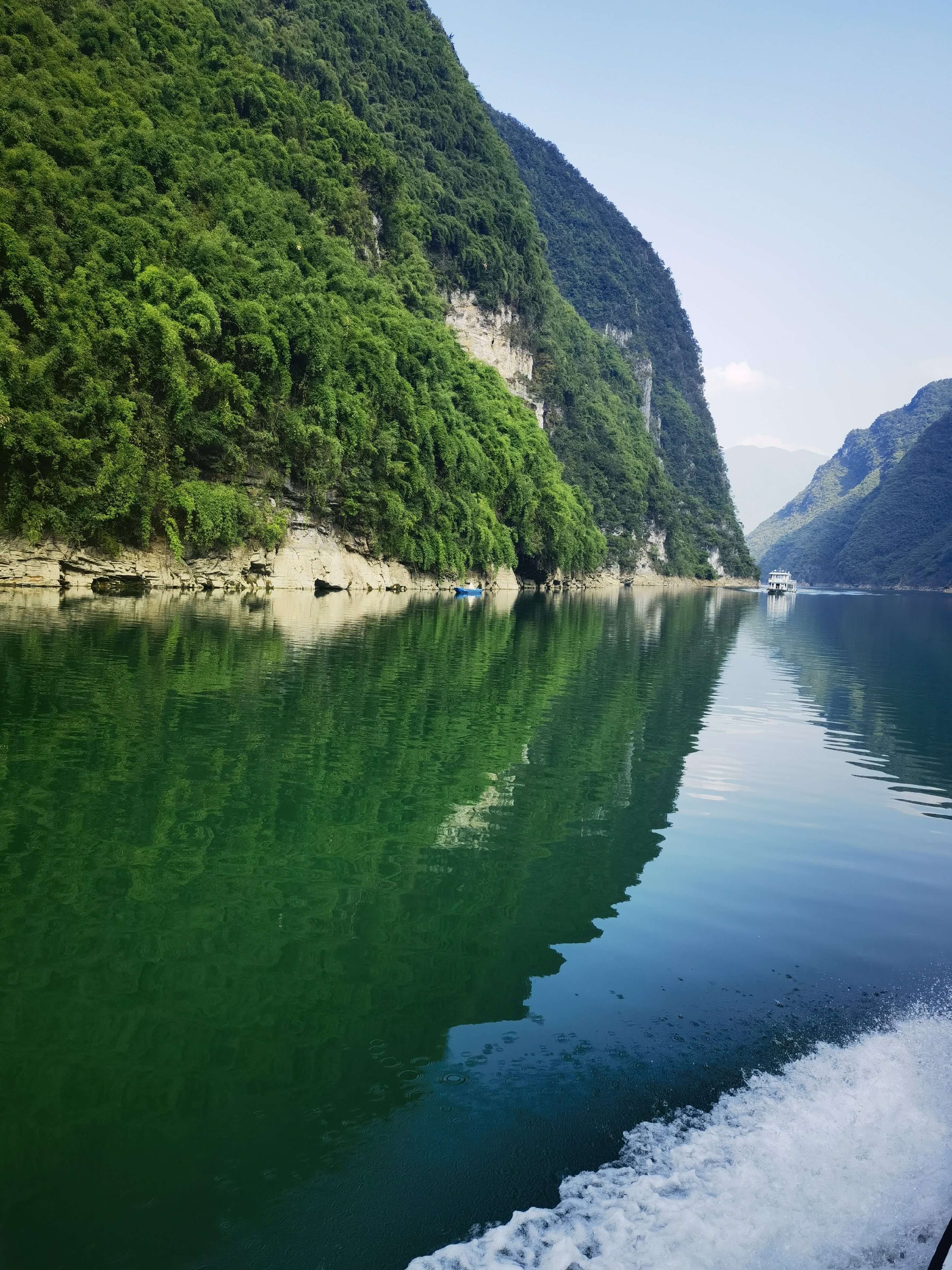 重庆周家寨位于重庆市彭水苗族土家族自治县善感乡境内,是一处风景