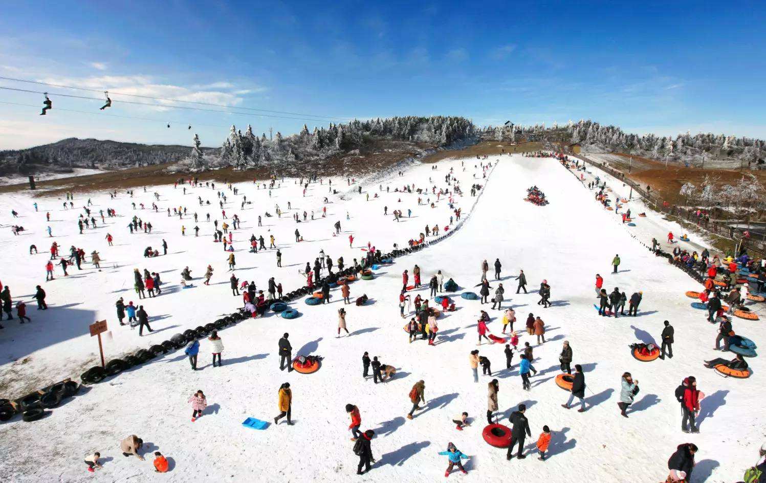 张家口滑雪