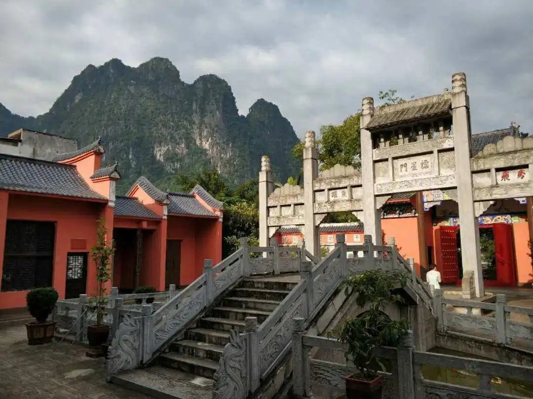 初夏出游攻略#推荐广西百色凌云景区附近游玩景点  百色凌云景区附