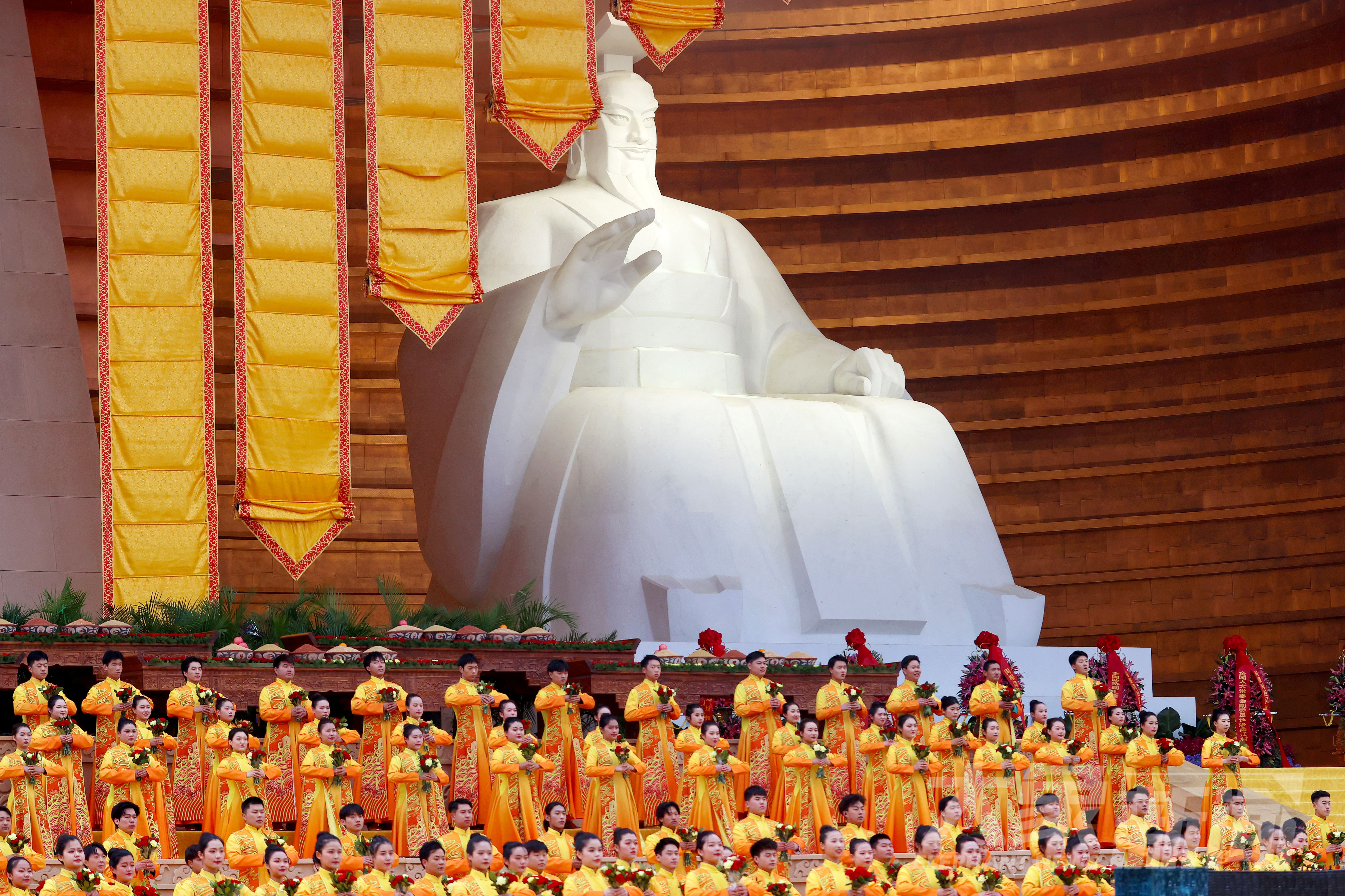 "三月三,拜轩辕",2024甲辰龙年黄帝故里拜祖大典在河南郑州新郑完美