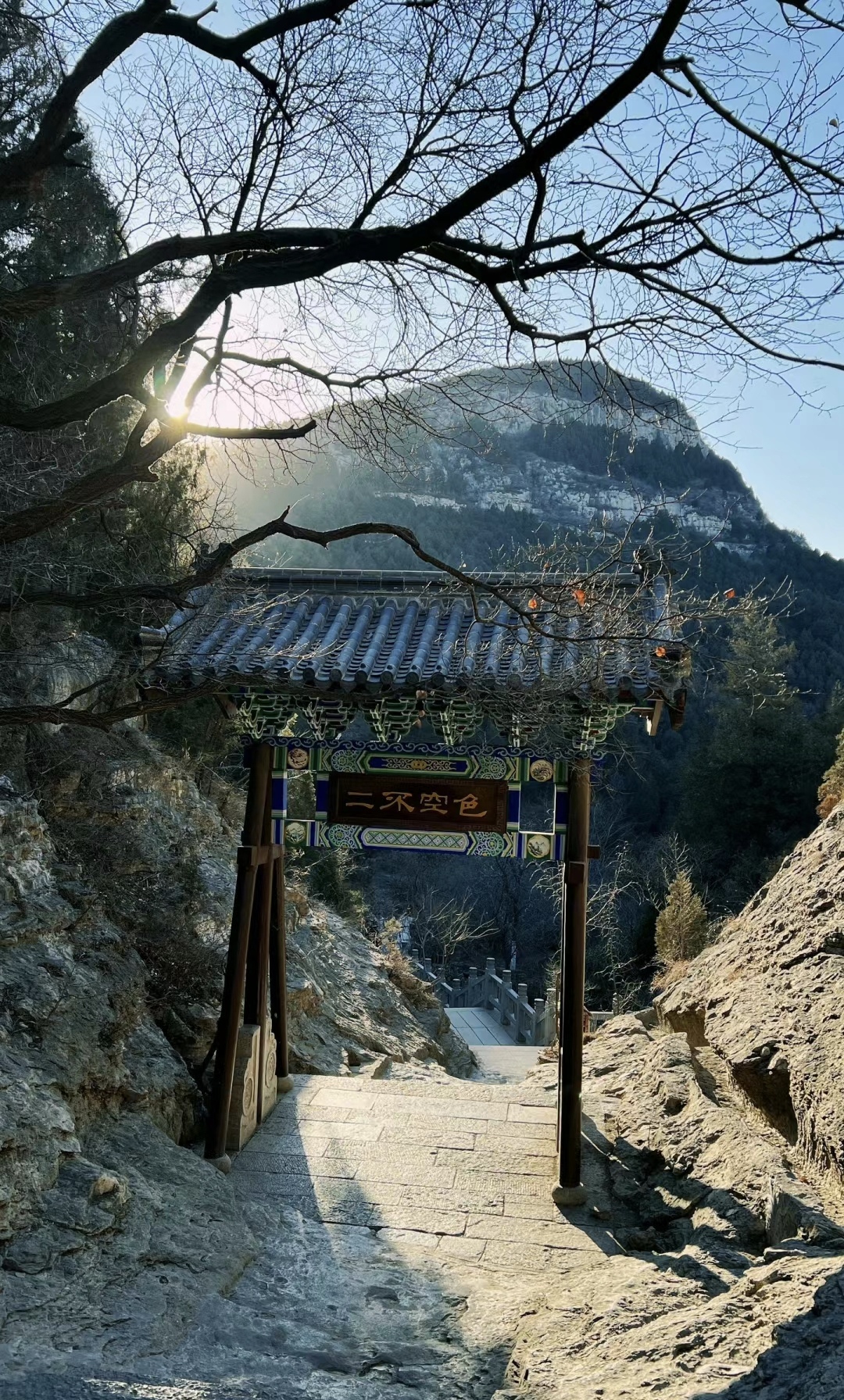 属于大千佛山景区,不过千佛山是收费的.这个佛慧山是免费的.