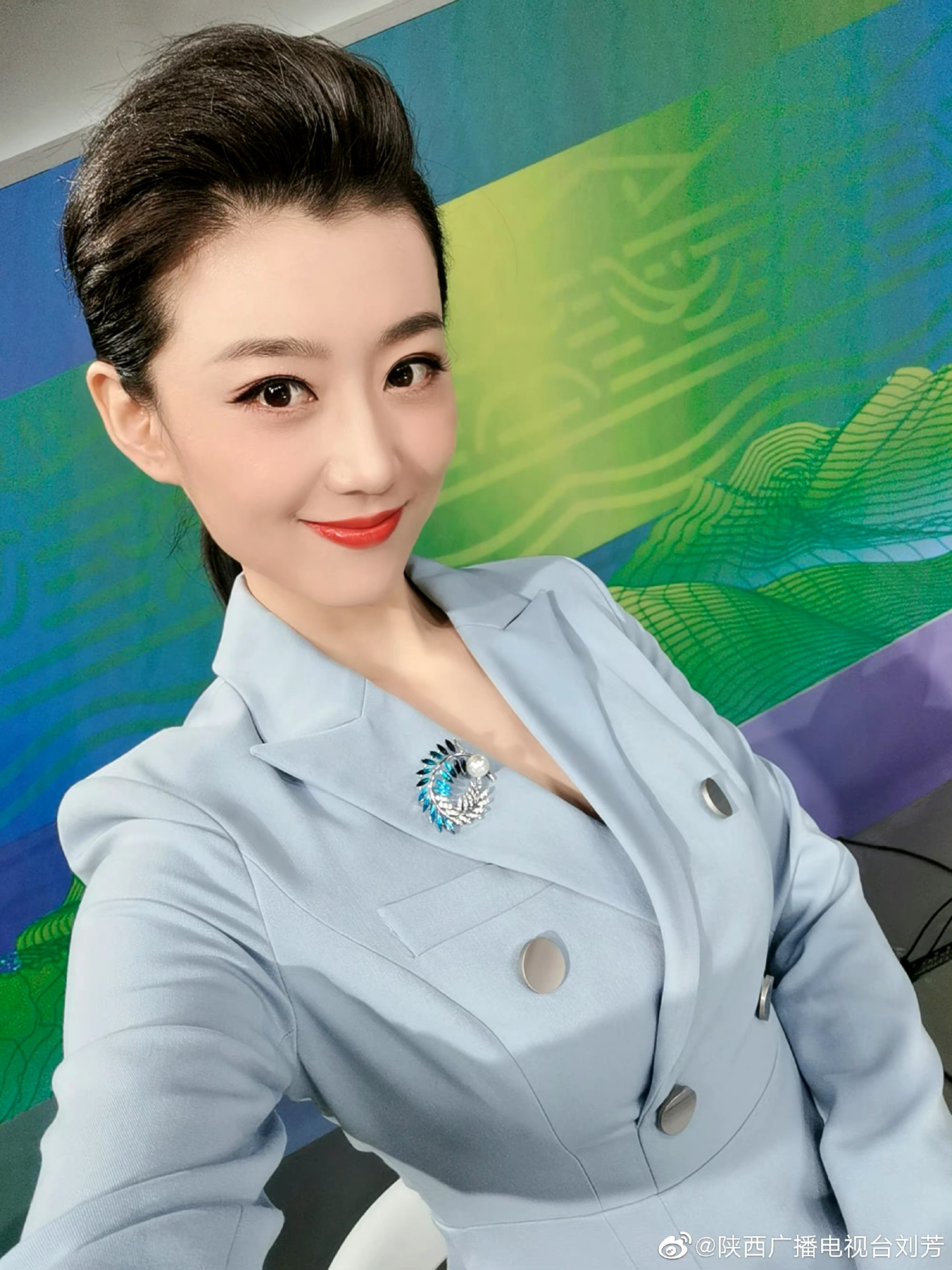 李小锋刘芳结婚照图片