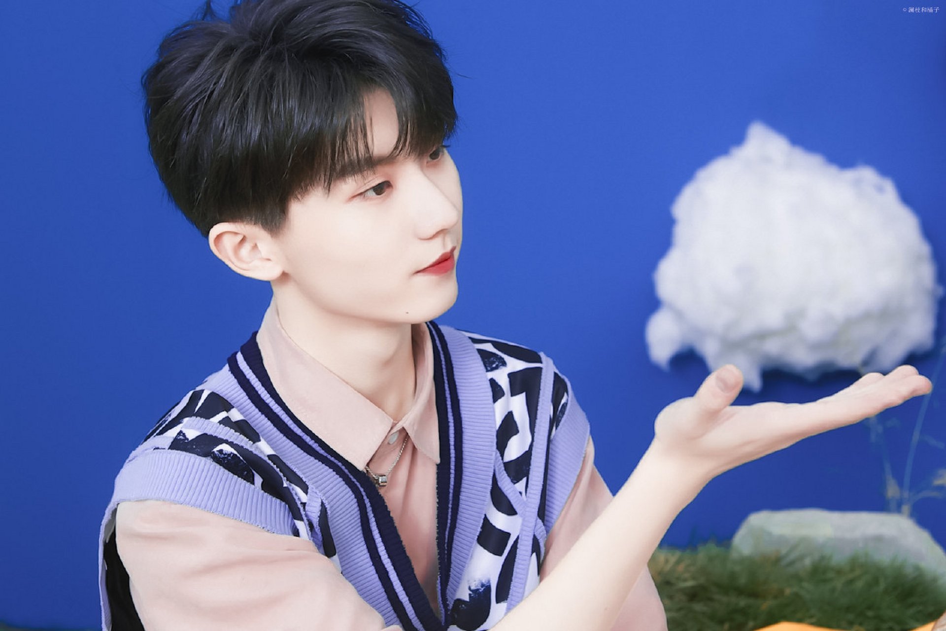 马嘉祺# 清冷帅气,可甜可盐~[比心][比心][比心]#娱乐圈美图