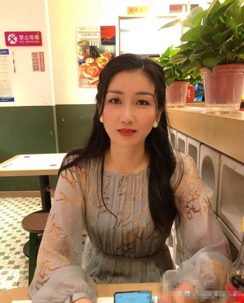 征婚真的是不分年龄大小,今天看到一个48岁的一个阿姨不对,应该看照片