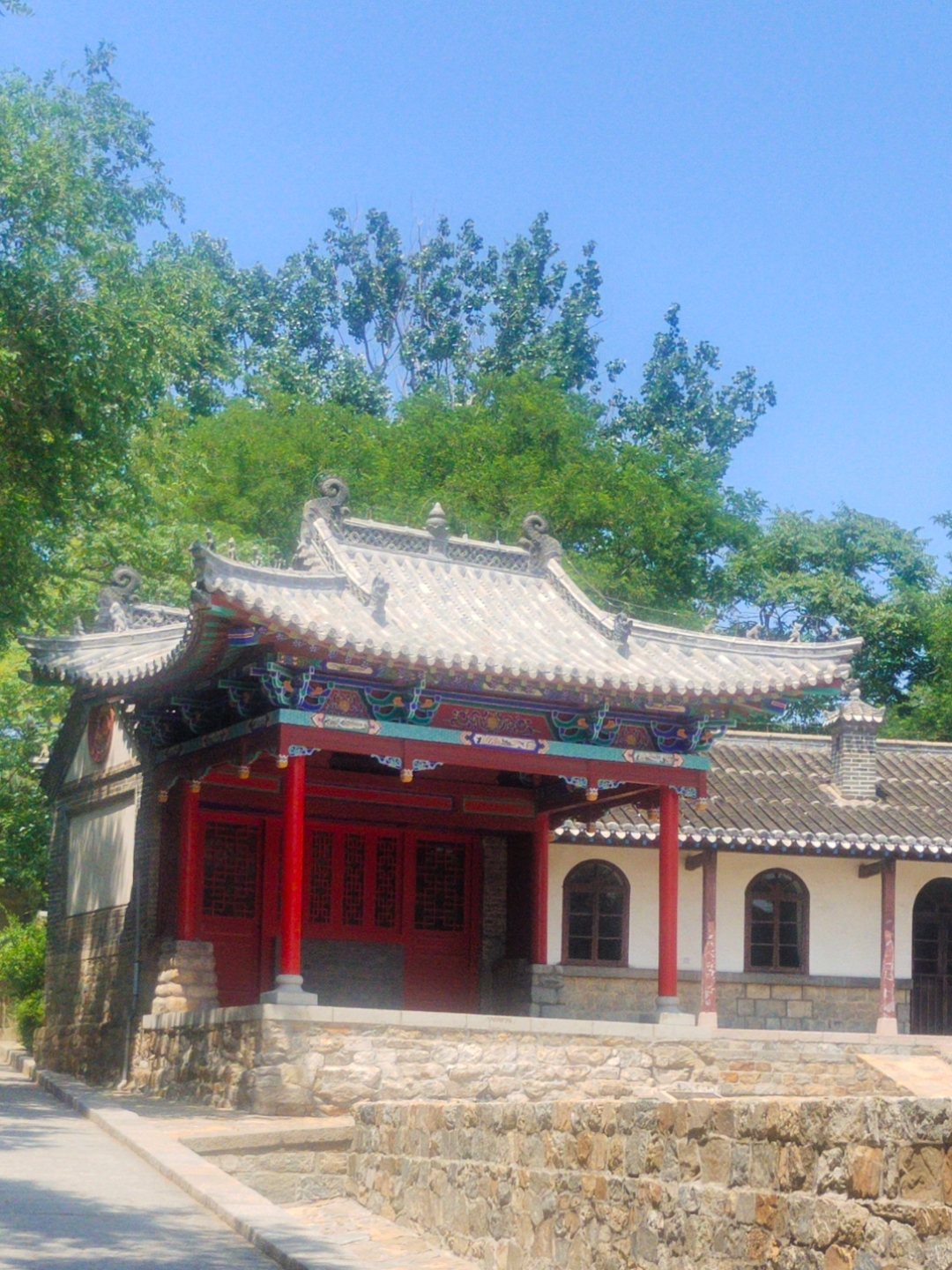 可这号码不依不饶,几分钟后又打