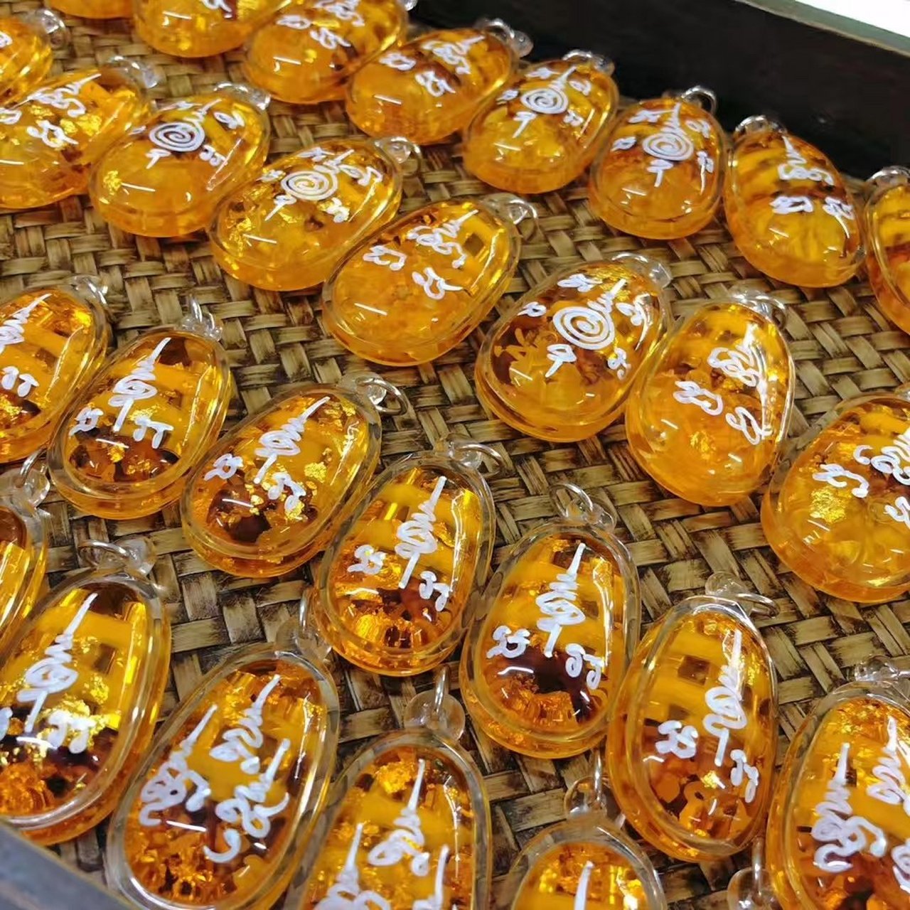 超美哦   阿赞力矿,巨巨招财的蛇爪做微商做生意怎么能少得了蛇爪