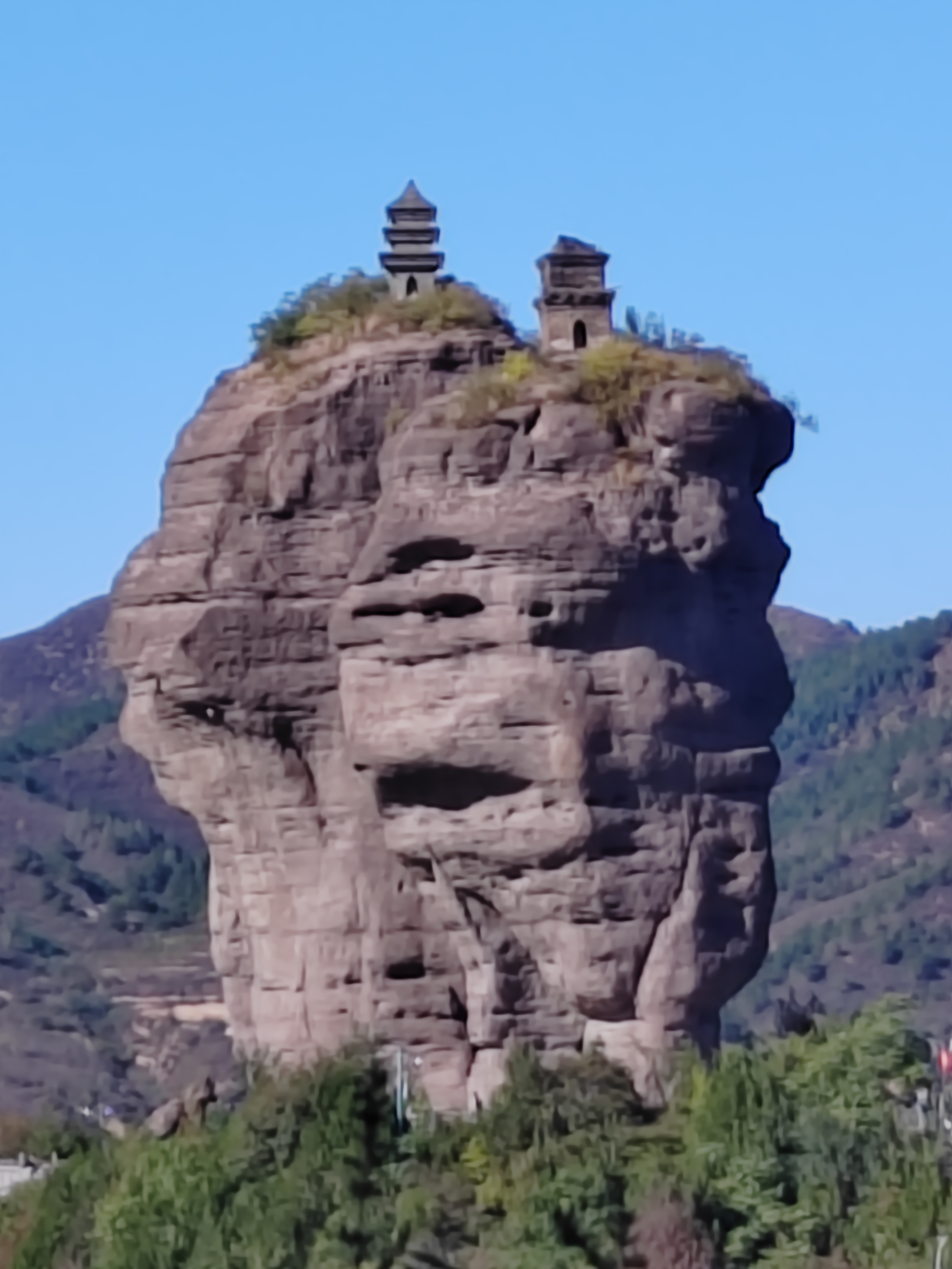 承德双塔山风景区介绍图片