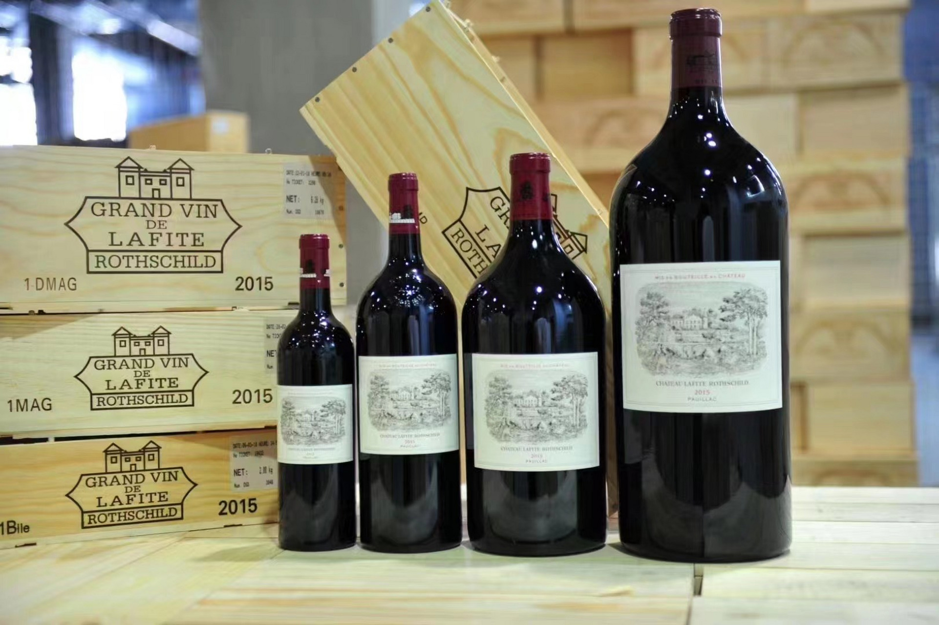 一级庄大炮 3l    - 15年拉菲  6l    - 15年拉菲  1.